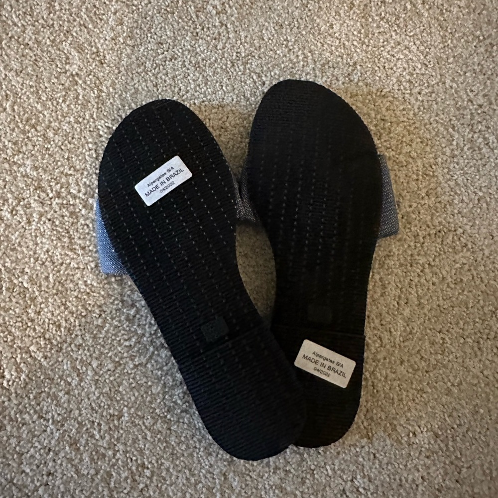 Havaianas Women's You St. Tropez Shine Flip Flops - 11/12 W - Picture 11 of 11